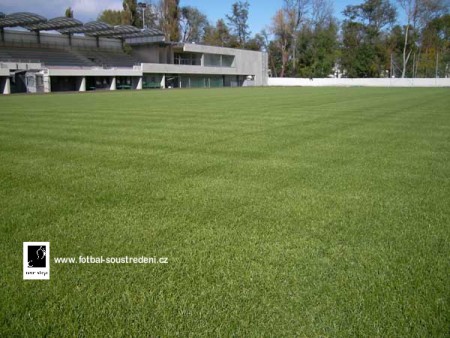 Hotel Im Park, Štýrsko - hlavní stadion s krytou tribunou